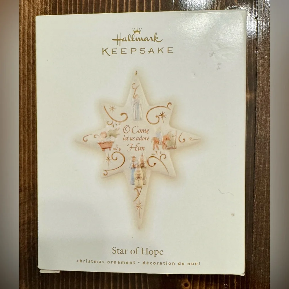 Hallmark 2009 Star of Hope Collectible Christmas‎ Ornament